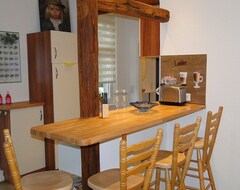 Koko talo/asunto Your Cozy, Family-friendly Apartment With Gr. Living Area & 2 Bedrooms (Radebeul, Saksa)