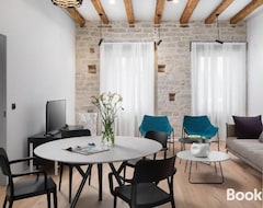 Entire House / Apartment New! Luxury Apartment Fianona - Rovinj City Center (Rovinj, Croatia)