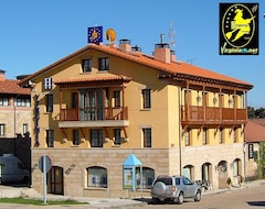 Khách sạn Hotel Virginia R.H. (Vinuesa, Tây Ban Nha)