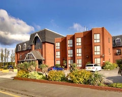 The Hillcrest Hotel (Widnes, United Kingdom)