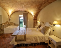 Khách sạn Mormoraia (San Gimignano, Ý)
