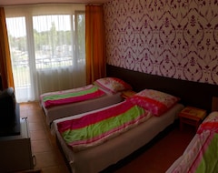 Khách sạn Part (Siófok, Hungary)