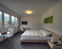 Hotel Oasis (Moutier, Schweiz)