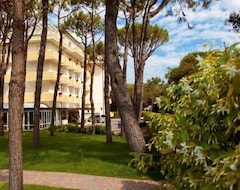 Căn hộ có phục vụ Aparthotel La Pineta (Lido di Jesolo, Ý)