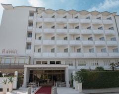 Hotel Rouge International (Cérvia, Italy)