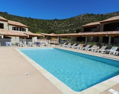 Cijela kuća/apartman Appartement Dans Résidence T3 (Saint-Florent, Francuska)