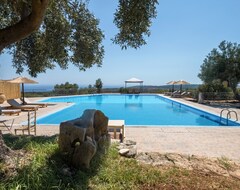 Khách sạn Hilltop Resort (Mousata, Hy Lạp)
