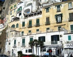 Hotelli Residence Caprice (Salerno, Italia)