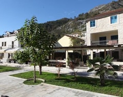 Hele huset/lejligheden Apartman Popovic Cetinje (Cetinje, Montenegro)