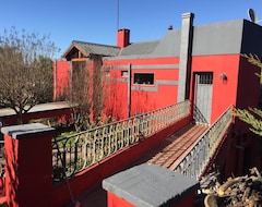Koko talo/asunto Cielo de Piedra. Cabañas y Petit Hotel (Tanti, Argentiina)