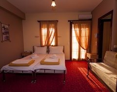 Khách sạn Hotel Exohi (Perama, Hy Lạp)