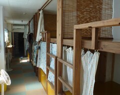 Pensión Guesthouse Kasiwaya (Naha, Japón)