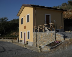 Toàn bộ căn nhà/căn hộ La Casetta del Pollino (Mormanno, Ý)