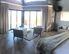 Bed & Breakfast Jbay Zebra Lodge (Jeffreys Bay, Sudáfrica)