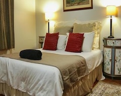 Khách sạn Mr Pell'S House Self-Catering Accommodation (Jeffreys Bay, Nam Phi)