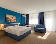 Khách sạn Premium Crown Suites (Belgrade, Séc-bia)