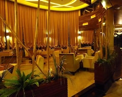 Sky Mall Hotel (Taishan, Çin)