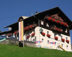 Hotel Pension Lahnerhof (Lesachtal, Austria)