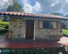 Toàn bộ căn nhà/căn hộ Confortable Cabana Para Que Disfrute Con Su Pareja (San Antonio del Tequendama, Colombia)