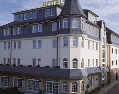 Khách sạn Hotel Zur Krone (Löhnberg, Đức)