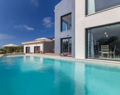 Koko talo/asunto Villa With Sea Views With Pool And Mini Golf, Llucmajor, Palma De Mallorca (Llucmajor, Espanja)