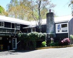 Otel Sportsmans Lodge (Turangi, Yeni Zelanda)