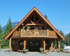 Hotel Owl Street Lodge (Hope, Kanada)