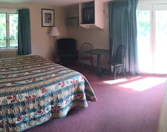 Otel Mountaineer Inn at Stowe (Stowe, ABD)