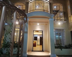 Hostel Mang Ben Dormitory (Quezon City, Filipini)