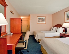 Khách sạn Clarion Hotel Williamsburg I-64 (Williamsburg, Hoa Kỳ)