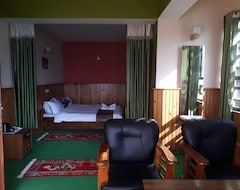 Khách sạn Pine Crest (Pelling, Ấn Độ)