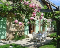 Toàn bộ căn nhà/căn hộ Freestanding House With Private Garden In The Green Heart Of France (Videix, Pháp)