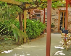 Khách sạn Bluebird Cottage (Angaston, Úc)