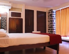Khách sạn New Kovalam Beach Hotel (Poovar Island, Ấn Độ)