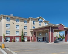 Otel Days Inn & Suites by Wyndham Cochrane (Cochrane, Kanada)