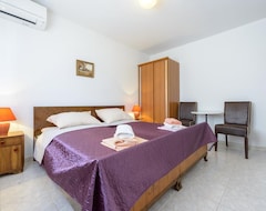 Pansiyon Rooms Villa Bind (Cavtat, Hırvatistan)