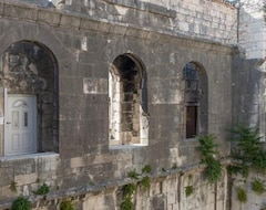 Khách sạn Aurum Templi Suites (Split, Croatia)