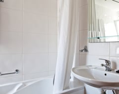 Bed & Breakfast Residencial Colombo (Funchal, Portugal)