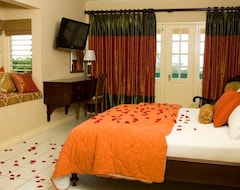 Khách sạn Hotel The Cardiff & Spa (Runaway Bay, Jamaica)