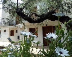 Aparthotel Oasis Apartments (Stoupa, Grecia)