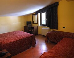 Hotel Rocchi (Valmontone, Italy)