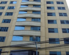 Khách sạn Tiara Oriental Hotel (Makati, Philippines)