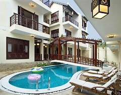 Hotel Long Life Riverside (Hoi An, Vietnam)