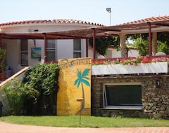 Otel Bungalow Club Village (San Teodoro, İtalya)