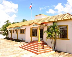 Otel Nuevo Amanecer (Las Terrenas, Dominik Cumhuriyeti)