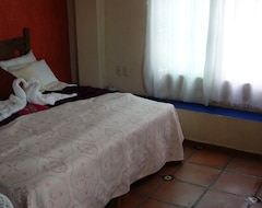 Hotel Tepetzalan (Tlayacapan, México)