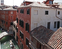 Hotel Bella Venezia (Venecia, Italia)
