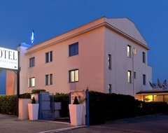 Hotel Mediterraneo (Latina, Italy)