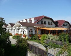 Hotel Sziget (Tatabánya, Hungary)