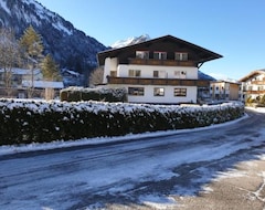 Hotel Ferienwohnungen Haus Almrausch (Bichlbach, Østrig)